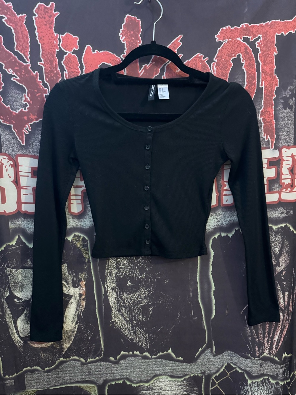 Divided Black Ribbed Long-Sleeve Button Crop Top